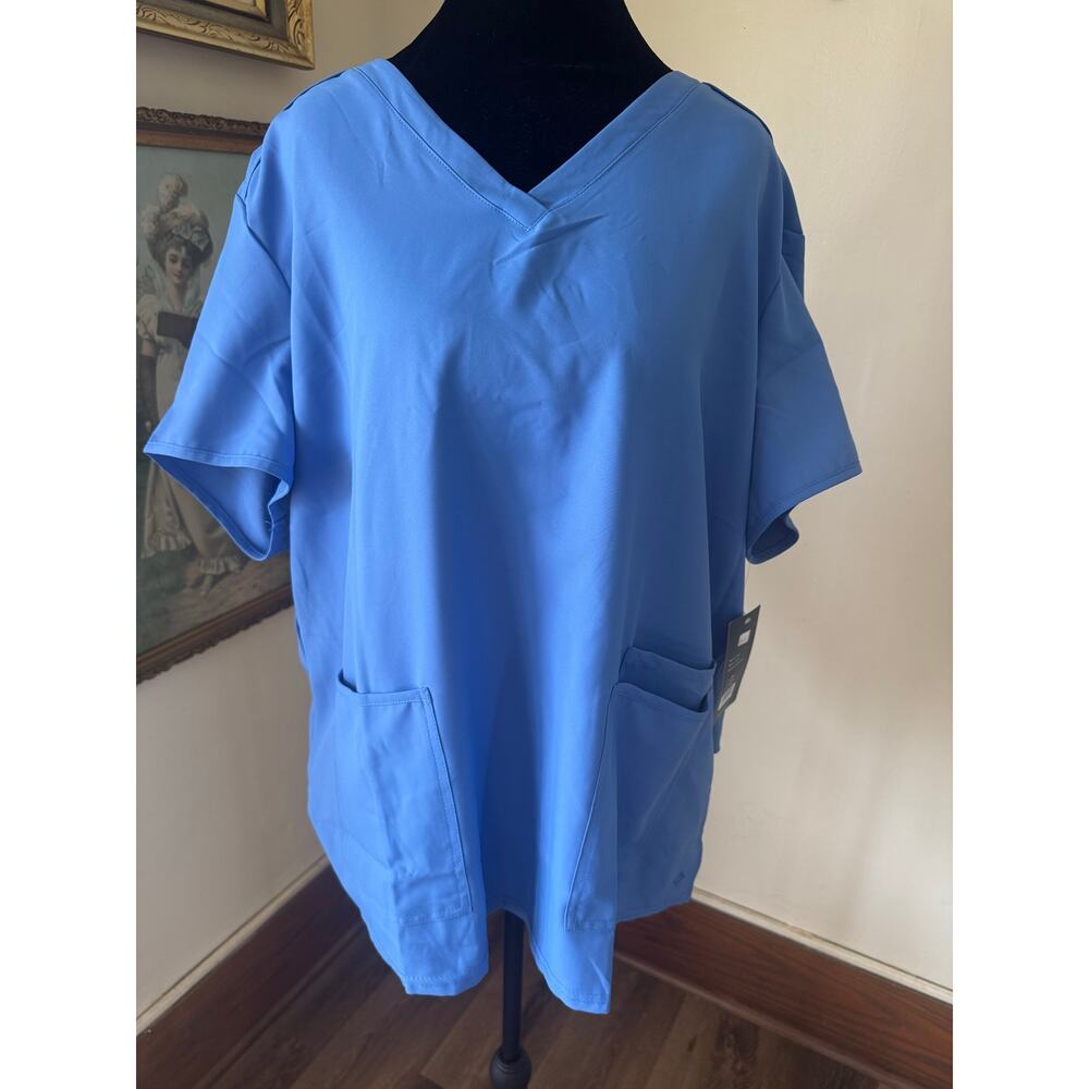 NWT Med Couture Scrub Top 2XL Ceil Blue V Neck Pockets Medical